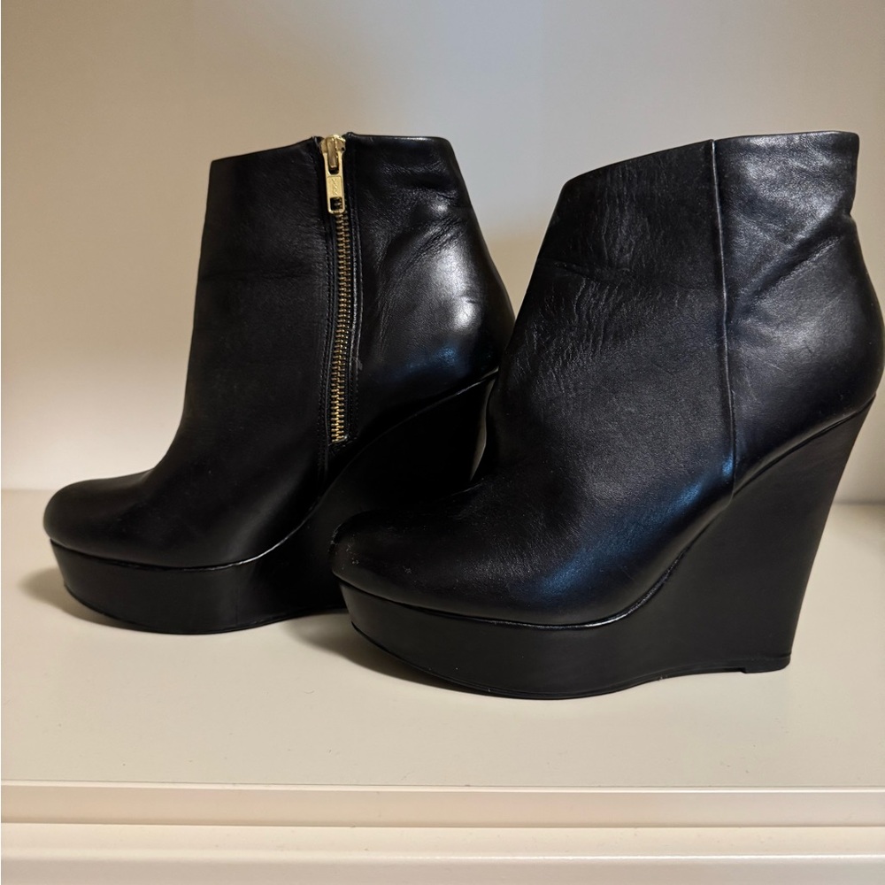 Aldo Miggins Low Platform Booties